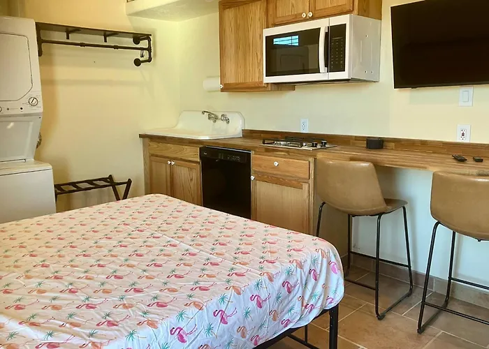 Pink Flamingo Ranch Guest house
